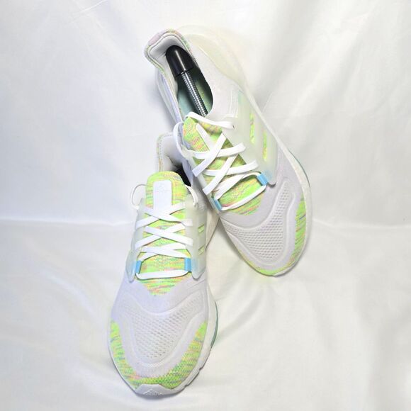 Adidas UltraBoost 22 GX5913 – White Bliss / Solar Green – US Men’s Size 9 - Picture 3 of 14